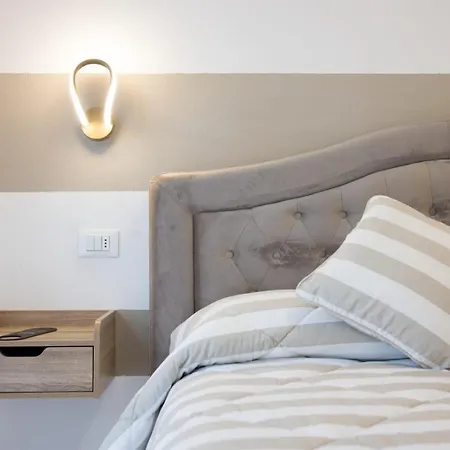 La Maison Du Lion 4* Специя